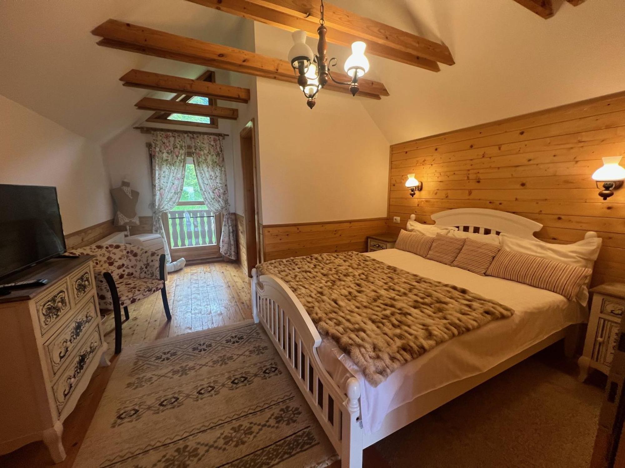 Carpathian Log Home Bran  Ngoại thất bức ảnh
